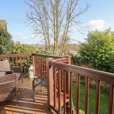 Red Screes Apartment *